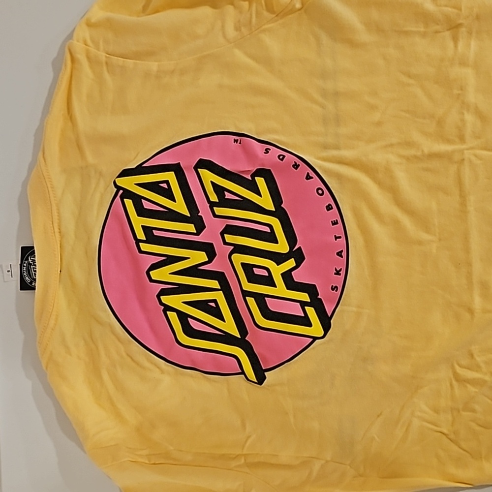 Santa Cruz Women's Yellow T Shirt (small)